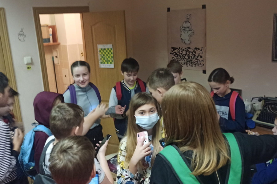 Квест в реальности Among Us от компании Quest Brothers Квест в реальности Among Us от компании Quest Brothers